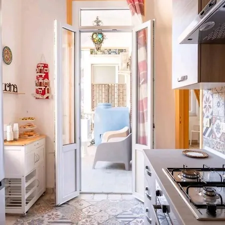 Casa vacanze Merlo House - Inside The Historical Center