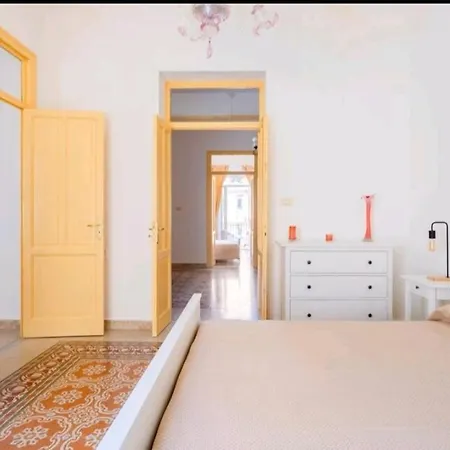 Merlo House - Inside The Historical Center Casa vacanze *