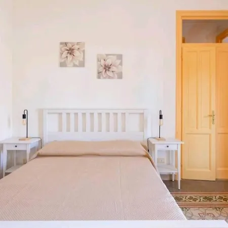 Casa vacanze Merlo House - Inside The Historical Center Palermo