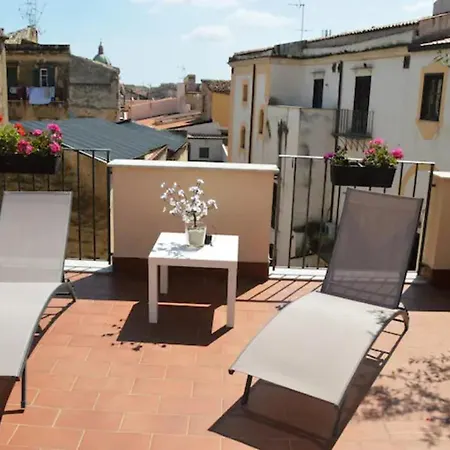 Vecchio Cortile Holidays * Palermo