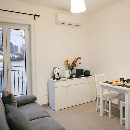 Appartamento La Casa Di Louis Palermo