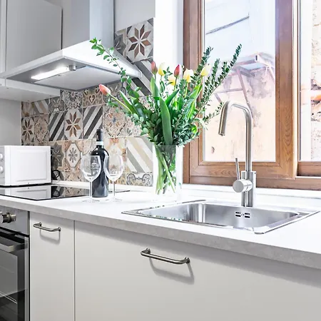 Daire Palazzo Dei Normanni & Ballaro Roomy Modern X9