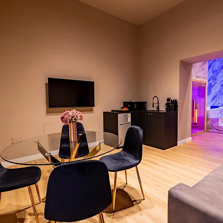 Frühstückspension Maximum Hub Suite&spa 2*