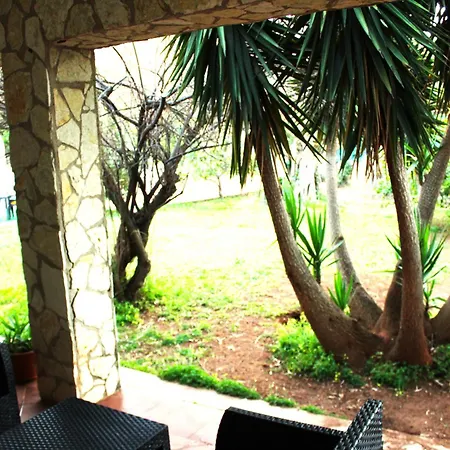 Casa In Giardino A Pochi Passi Dal Mare Holiday home *