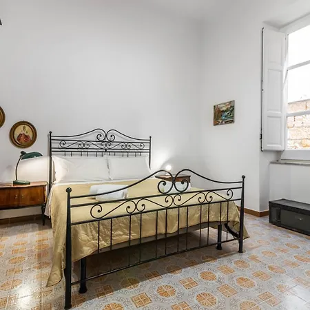 Near Palermo's Historic Heart - With Courtyard Palermo