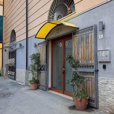 Molo Five * Palermo