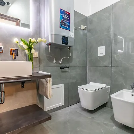 Stone Charisma: Lovely X6 Apartment