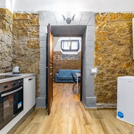 Apartment Stone Charisma: Lovely X6 Palermo