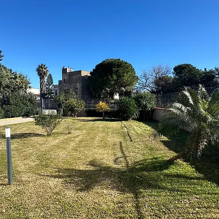 Sara Mondello Garden Level Apartment *