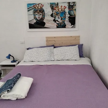 Casetta Blu Mondello Zona Partanna * Palermo
