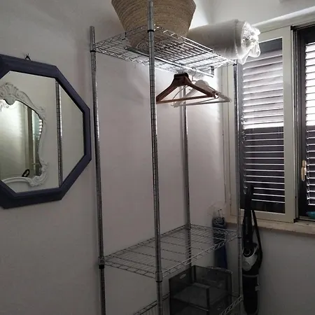 Casetta Blu Mondello Zona Partanna Palermo
