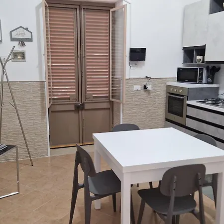 The Brothers House Zisa Apartment