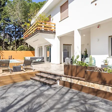 Appartamento In Con Piscina Privata Palermo
