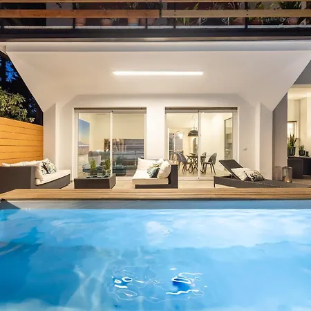 In Con Piscina Privata *