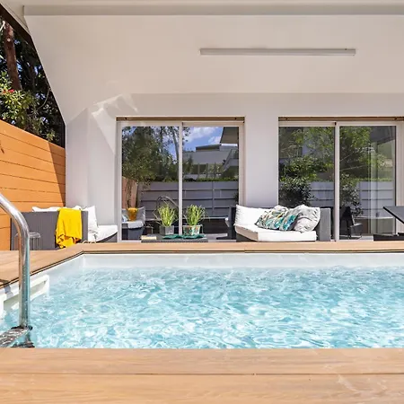 Appartamento In Con Piscina Privata *