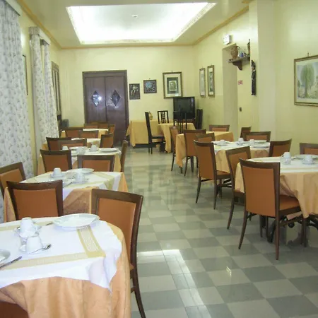 فندق Archirafi