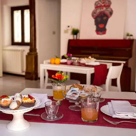 Bed & Breakfast La Casa Del Moro Palermo