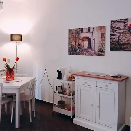 Apartment Al Molo 6 *