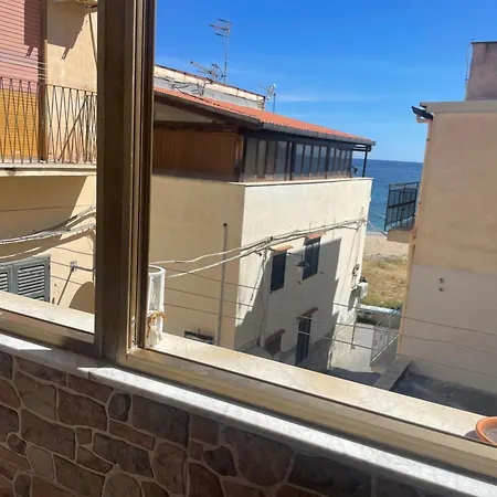 Nocleg ze śniadaniem Fronte Mare Arenella