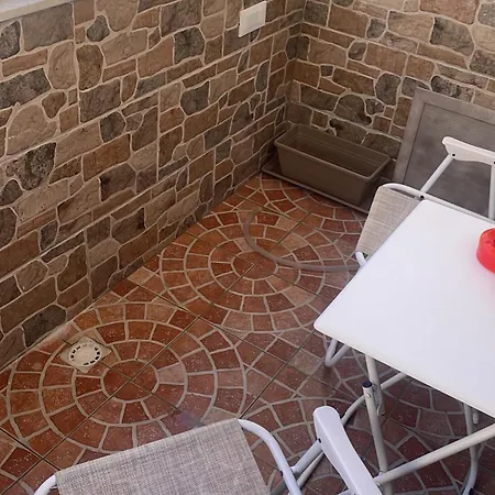Nocleg ze śniadaniem Fronte Mare Arenella