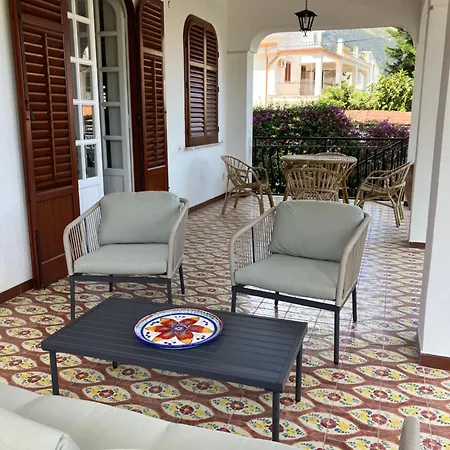 Villa Crilulu Al Mare