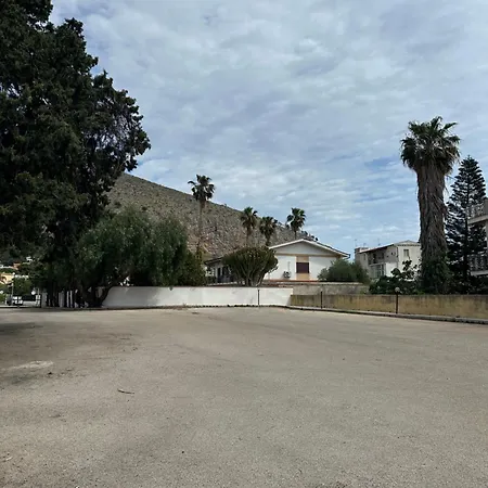 Sara Mondello Garden Level