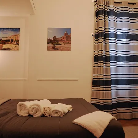 Le Finestre Su Ballaro Apartment *