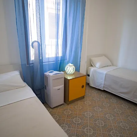Sunsea House *
