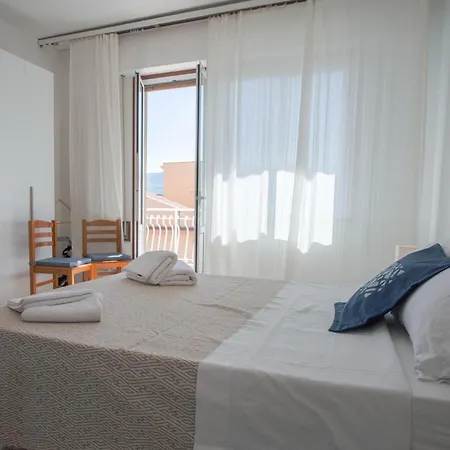 Sunsea House