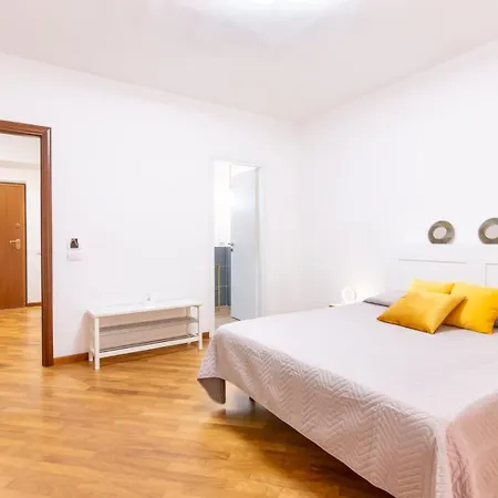 Talia - And Elegant In The Heart Of Palerme