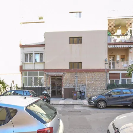 Gorgeous In With Kitchen Apartment *