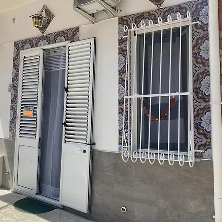 Casa Al Mare Sferracavallo Holiday home Palermo