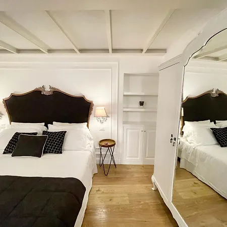 Casa de hóspedes Palazzo Del Poeta - Dimora Contemporanea