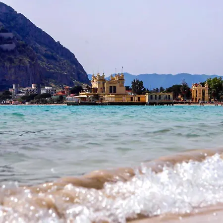 Apartment Mansueto Ashur Mondello