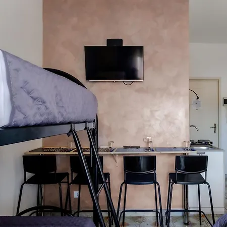 Mansueto Ashur Apartment