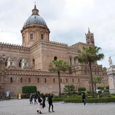 Cathedral Apartment Palermo
