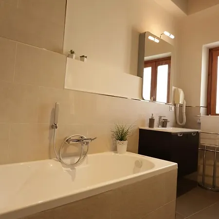 Papyri Apartment *