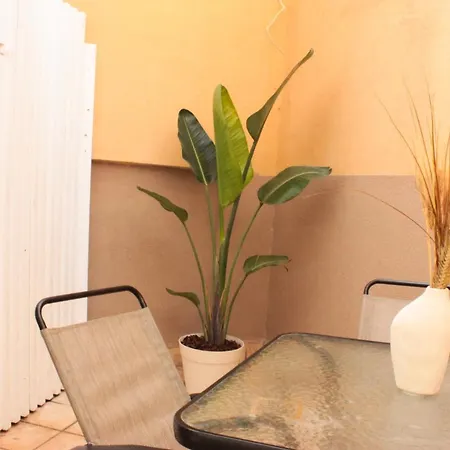 A Centro Vicino Stazione Mercato E Attrazioni Appartement