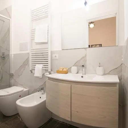 Villareale47 Luxury & *