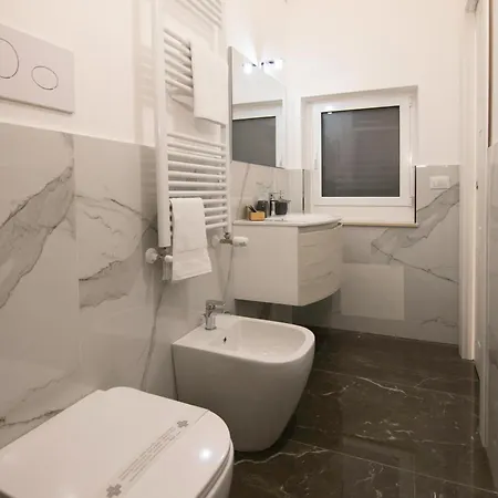Villareale47 Luxury & *