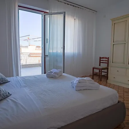 Sunsea House *