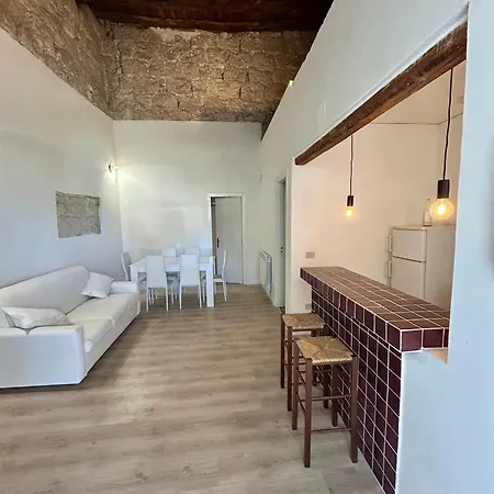 Casa vacanze Palazzo Crisafulli 1- Casa Liberty Con Vasca Esterna
