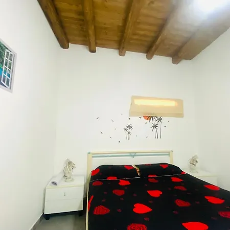 Holiday home Casa Vacanze Sciu Sciu