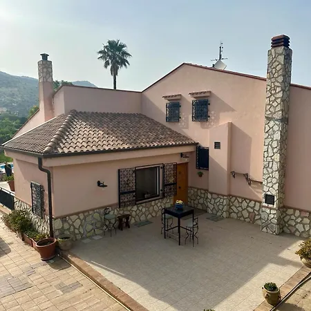 Inserra Deluxe Bed & Breakfast