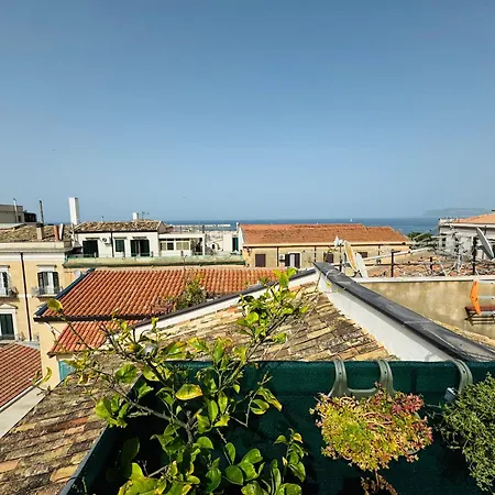 Casa Azzurra - Solarium Dell'alloro Suite&spa