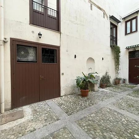 Apartment Nel Cuore Di Isidoro Palace