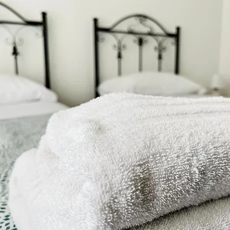 Porta Amari Bed & Breakfast 4*