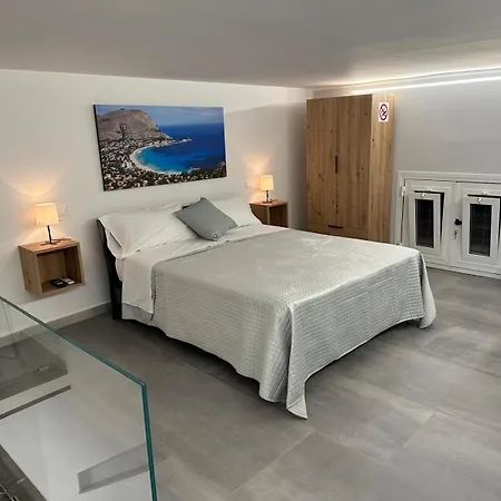 Vespro House *