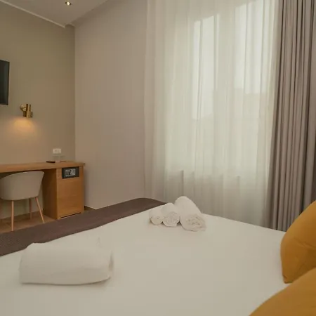 Guest house Manere *