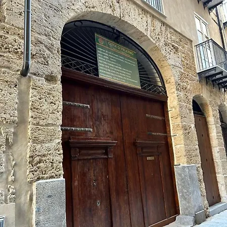 Apartment Casa Design Con Terrazzo In Centro Storico Palermo